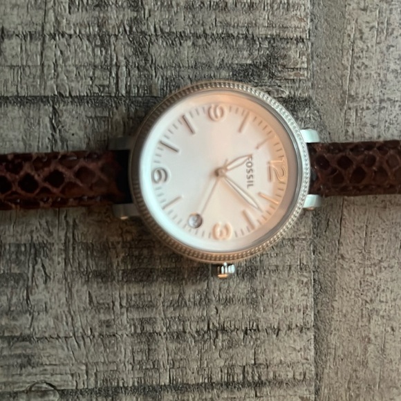 Fossil Brown Leather Watch with Silver Case and White Dial - Picture 1 of 3
